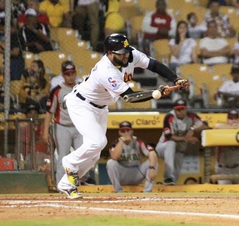 pena rodriguez y lagares sobresalen en victoria de las aguilas