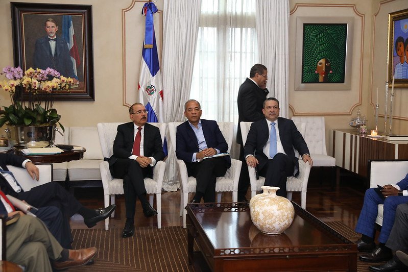 49347301543 92b4cc8cd3 c 1