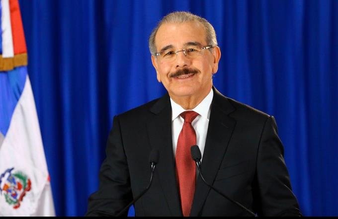 el presidente medina llama a la poblacion a mantener la tranquilidad y la convivencia pacifica