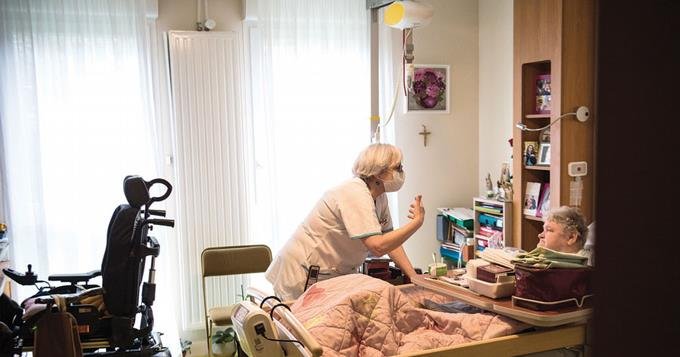 otros cuatro italianos estan aislados por gripe en hospital