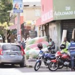 el comercio se adelanta a la apertura dispuesta por el gobierno para manana