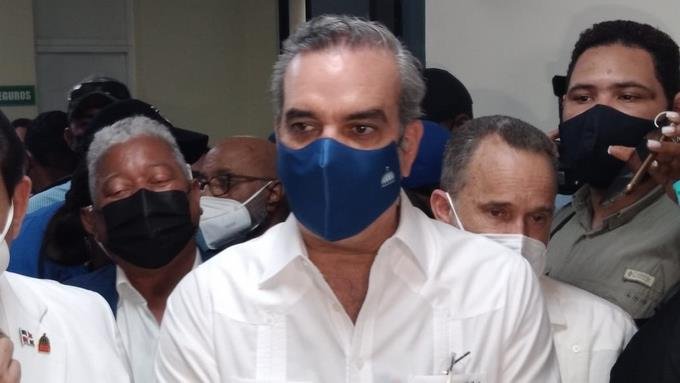 abinader sobre el muro en la frontera ya eso tiene su presupuesto asegurado