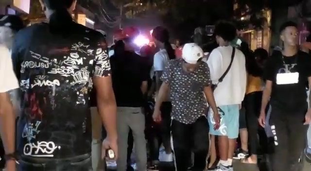 WhatsApp Video 2021 10 10 at 3.45.59 PM.mp4.00 00 06 19.Still001