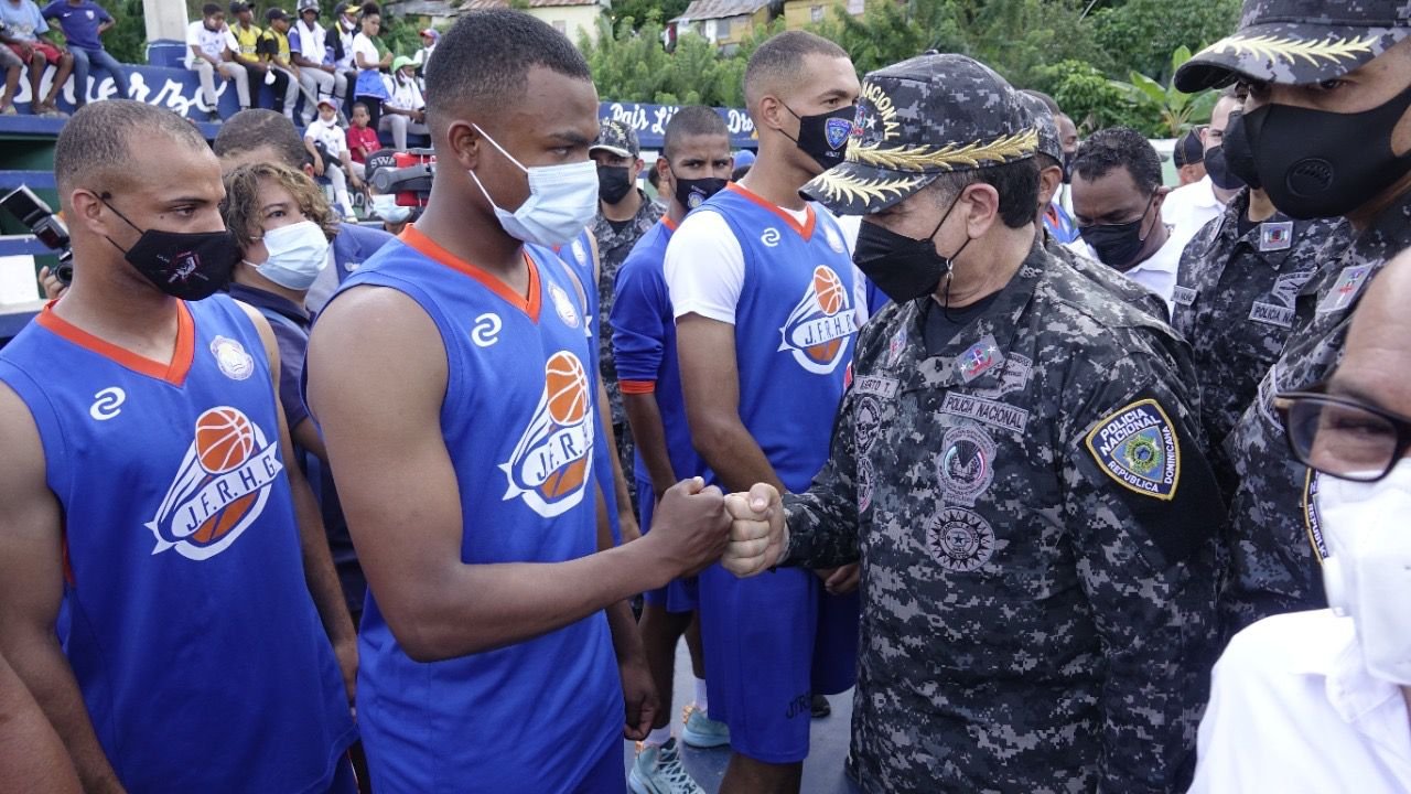 BEAC8B58 B288 4370 B25D 0FAC0B063FE2