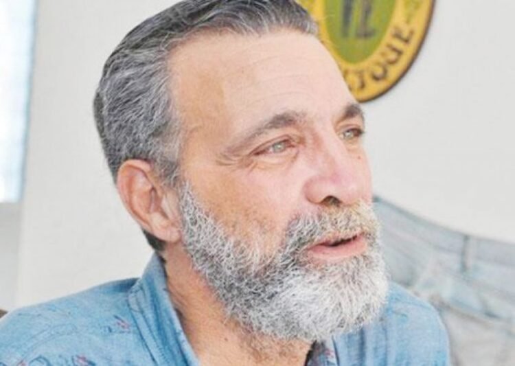 F4E4E73F 3DEF 40D9 B2D6 BB8BB62FB367