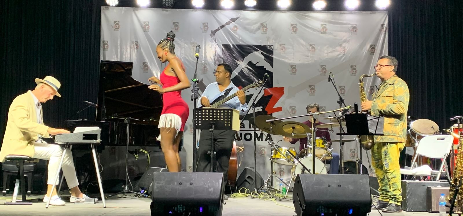 A09E7C85 2B7B 44A3 B429 CA06D352A771