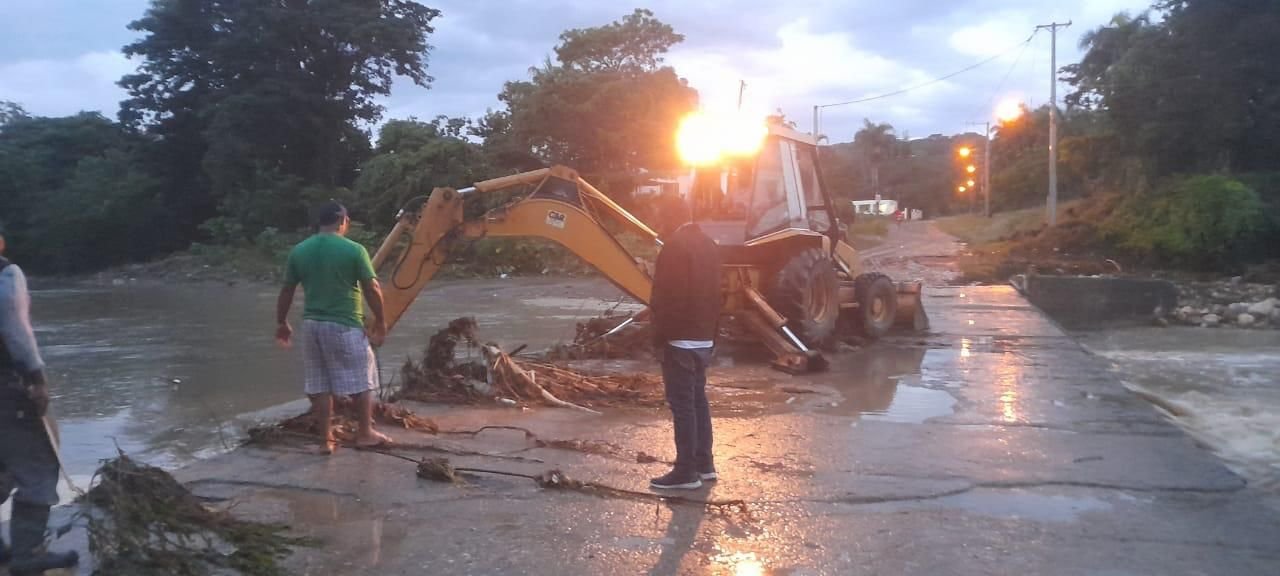 B3574876 77D0 4F01 AA8F E0C3D83A30DF