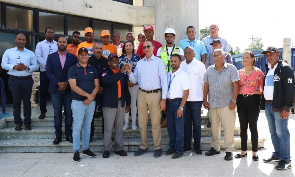 Coraasan pone a disposicion de la Defensa Civil unidades vehiculares