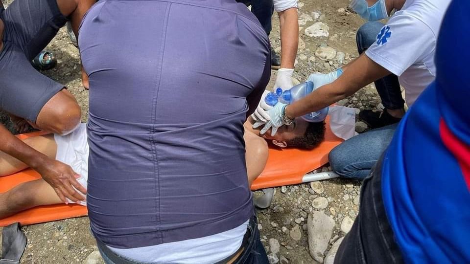 D15853DA 83A4 44C1 9E87 7C8A3EBC44E0