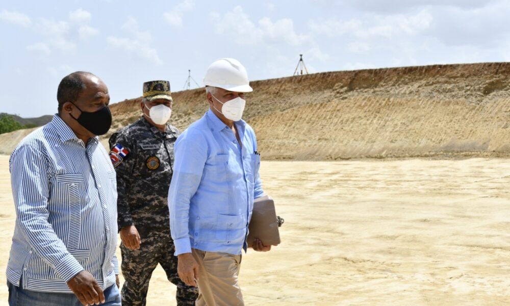 81843DBB 21C3 41F2 A609 5FF47D395B79