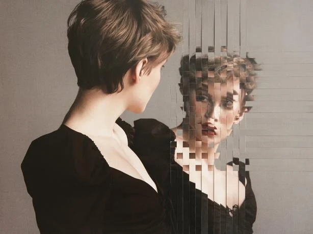 me he sometido como a 20 cirugias plasticas y hoy pago las consecuencias