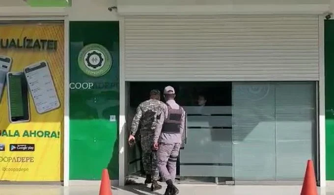 cuatro hombres asaltan cooperativa en espaillat