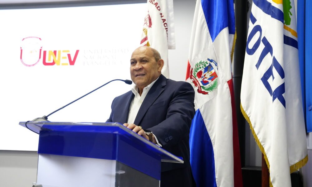 Director general del INFOTEP Rafael Santos Badia 1