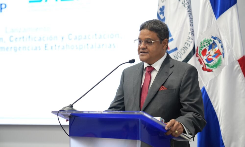 Mayor General R Juan Manuel Mendez director de la DAEH