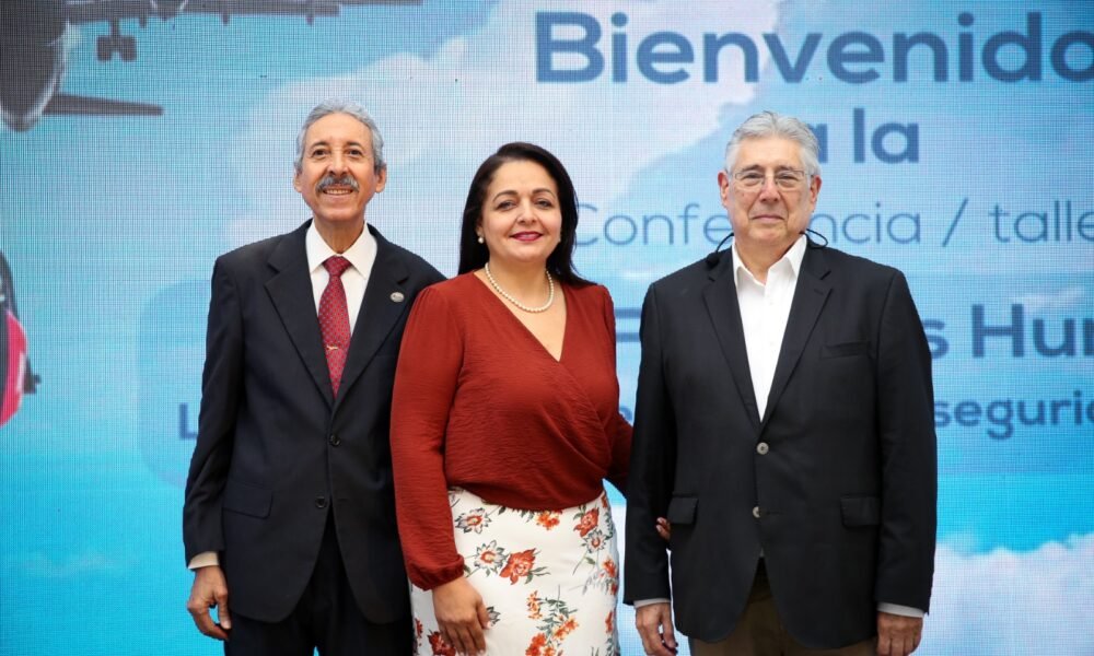 Carlos Alcantara Clara Fernandez y Victor Manuel del Castillo