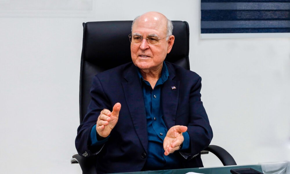 Ex funcionario de la Administracion Federal de Aviacion de Estados Unidos FAA y asesor tecnico del IDAC Javier Jay Rodriguez.