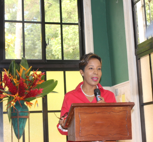 Licenciada Milka Hernandez oradora del evento