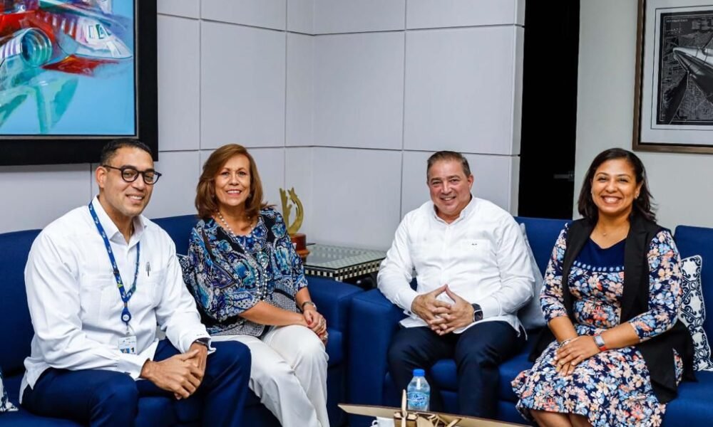 Miguel Amaury Mejia Veronica Garcia Malo Hector Porcella y Judit Leon