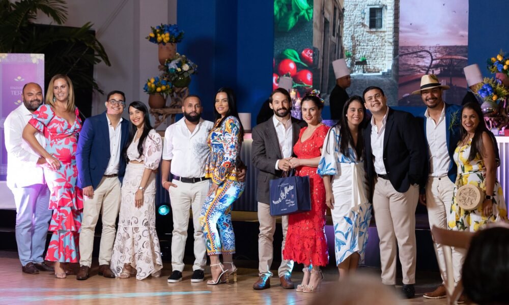 Parejas durante la cena