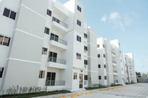 Presidente Abinader y Ministro Bonilla entregan 200 nuevos apartamentos en Mi Vivienda 5