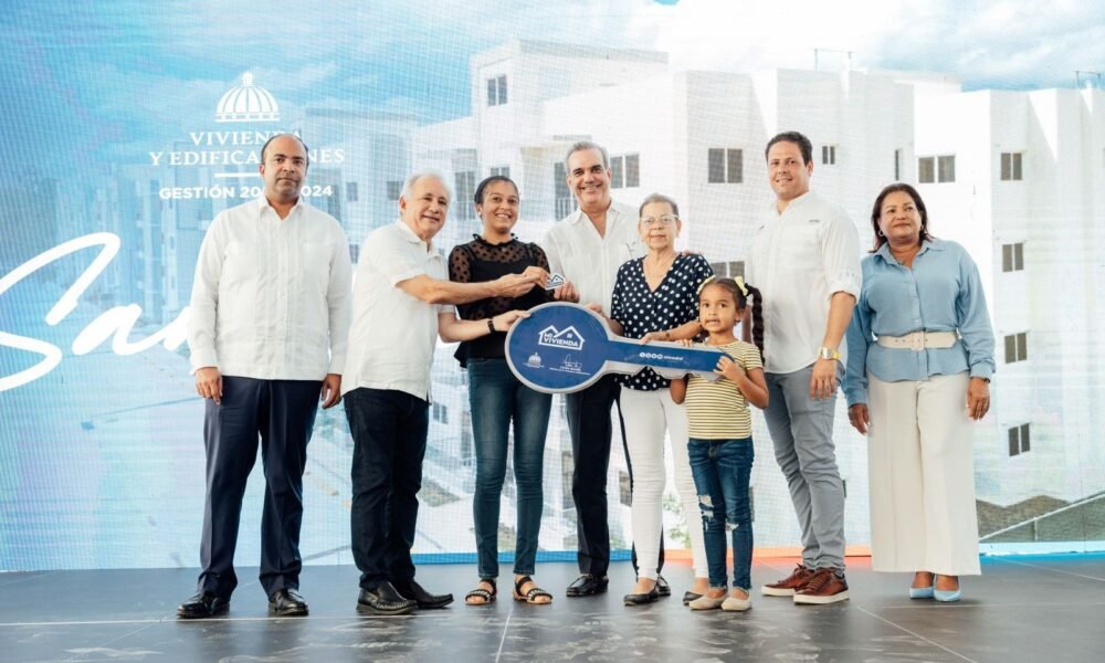 Presidente Abinader y Ministro Bonilla entregan 200 nuevos apartamentos en Mi Vivienda San