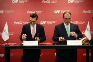 2. CAF y Coca Cola America Latina establecen memorandum de entendimiento en favor de la sostenibilidad