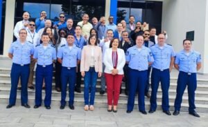 instructores internacionales del Departamento de Control del Espacio Aereo DECEA de Brasil