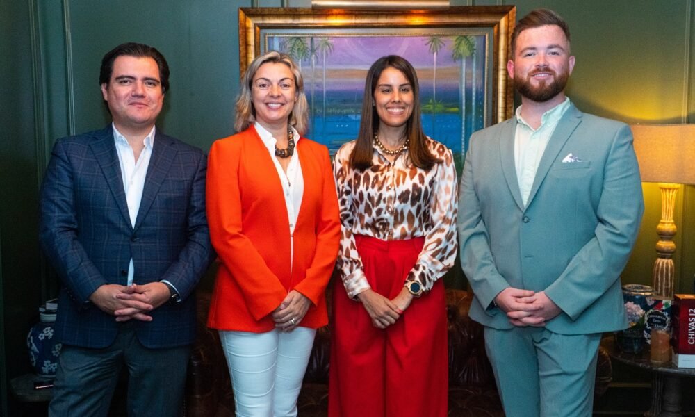 Alejandro Flores Helena Dionisio Francesca Ortiz Dominic Boon.