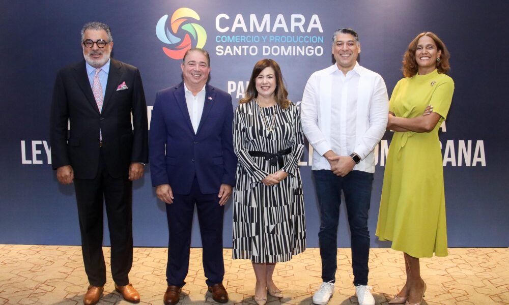 Enrique de Marchena Hector Porcella Lucile Houellemont Victor Pacheco Mendez y Ricela Strauss