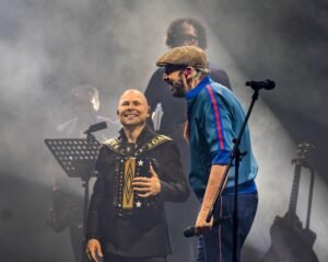 Juan Luis Guerra se adueña de Santiago durante dos noches memorables 2 17014C37 905F 4690 9B65 309A261C2322