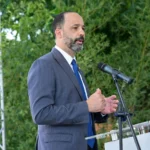 BB158E1F 1A06 469A 8D32 0DEB42351A2A