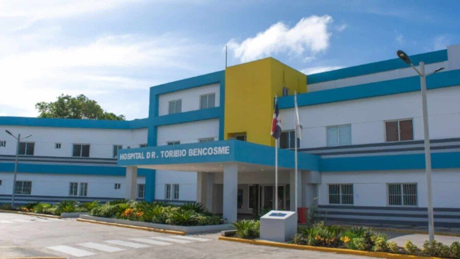 investigan muerte de nina de tres anos en hospital toribio bencosme 2af223ef focus 0 0 896 504